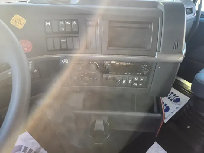 2024 VOLVO VNL64T760f4738ed97adc990a37081193eb11efb9