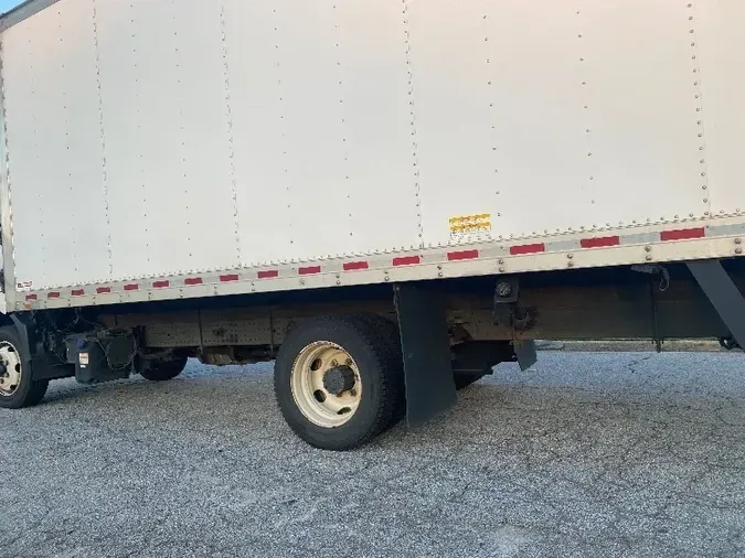 2018 HINO TRUCK 195