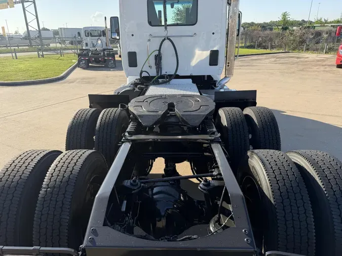 2023 Peterbilt 567