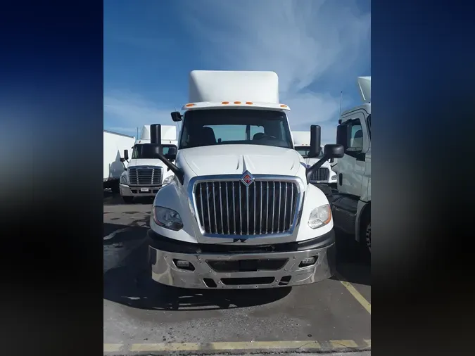 2018 NAVISTAR INTERNATIONAL LT625 DAYCAB T/A