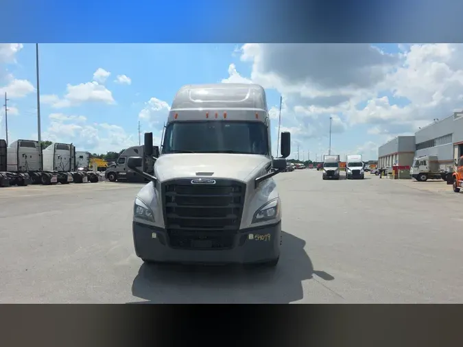 2023 Freightliner Cascadia 126f4829078dc676ca4df01cfc691ce30d3