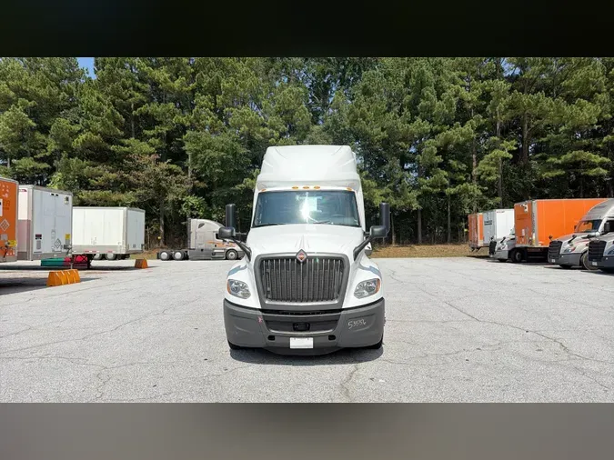 2022 International LT