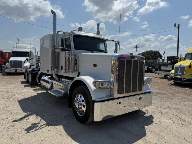 2023 Peterbilt 389