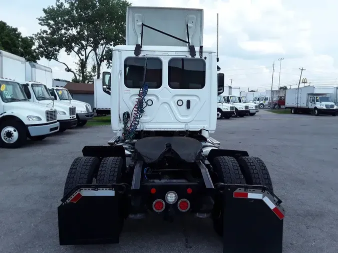 2020 FREIGHTLINER NEW CASCADIA 126