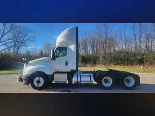 2021 International LT625