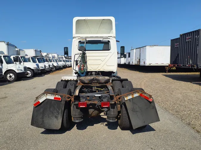 2018 NAVISTAR INTERNATIONAL LT625 DAYCAB T/A