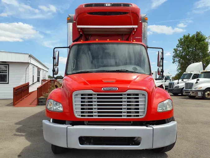 2017 FREIGHTLINER/MERCEDES M2 106