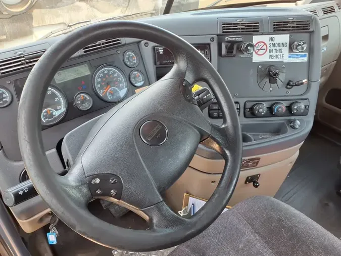 2020 FREIGHTLINER/MERCEDES CASCADIA 113