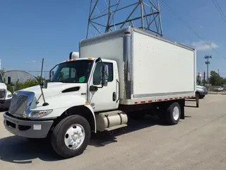 2020 NAVISTAR INTERNATIONAL MV607 (4X2)
