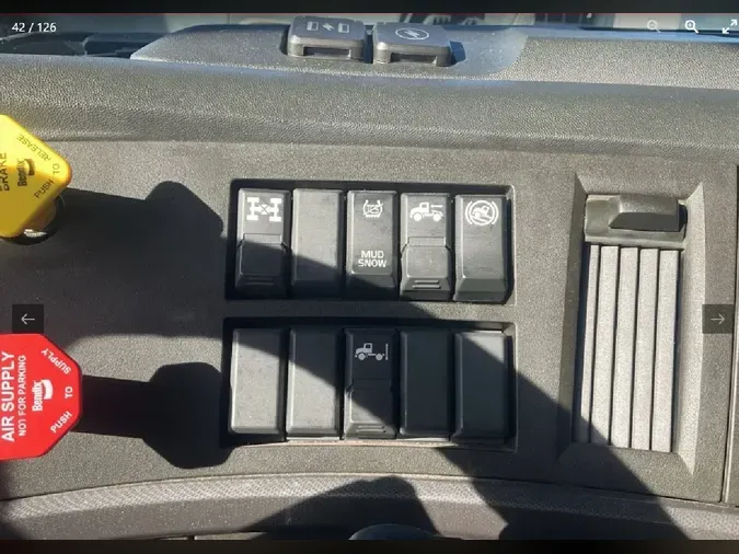 2024 VOLVO VNL64T760