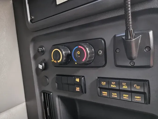 2022 FREIGHTLINER Cascadia 126
