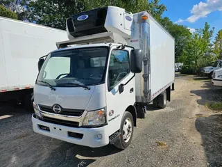 2019 HINO HINO 195