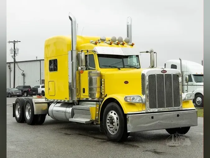 2020 PETERBILT 389