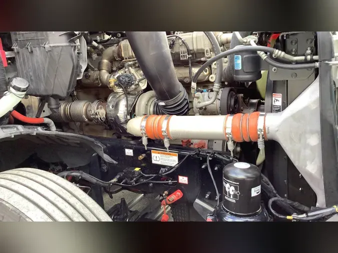 2023 Freightliner Cascadia 126f4a050905cf17d78e5b63fa6d4d631ec