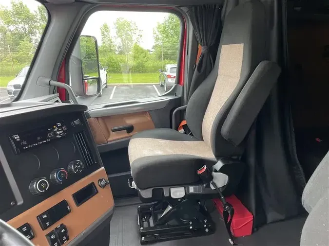 2019 FREIGHTLINER CASCADIA