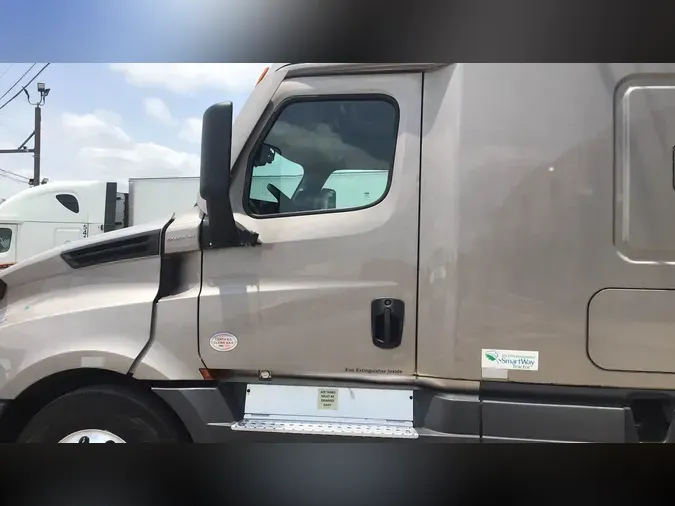 2024 Freightliner Cascadia