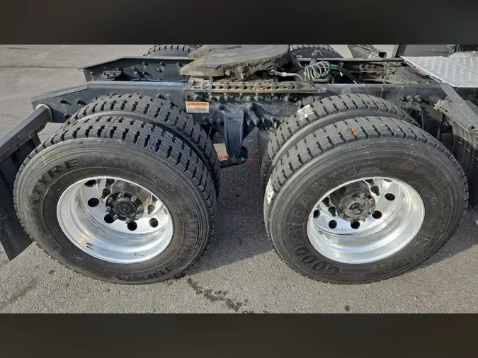 2022 Freightliner Cascadia 126f4a6be7f622cf09ea3e87b02bb0d8ba0