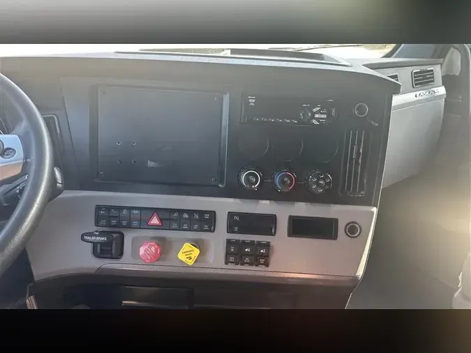 2020 FREIGHTLINER CA126