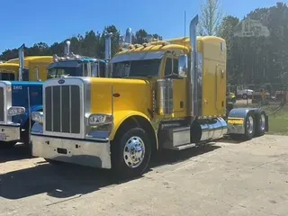 2023 PETERBILT 389