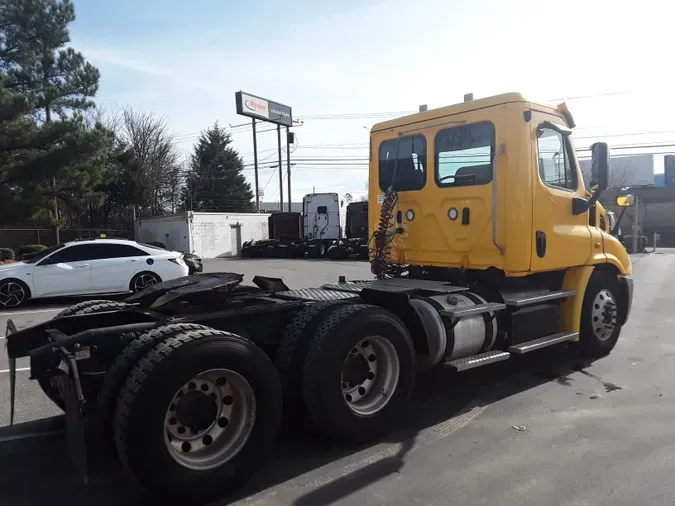 2018 FREIGHTLINER/MERCEDES CASCADIA 113