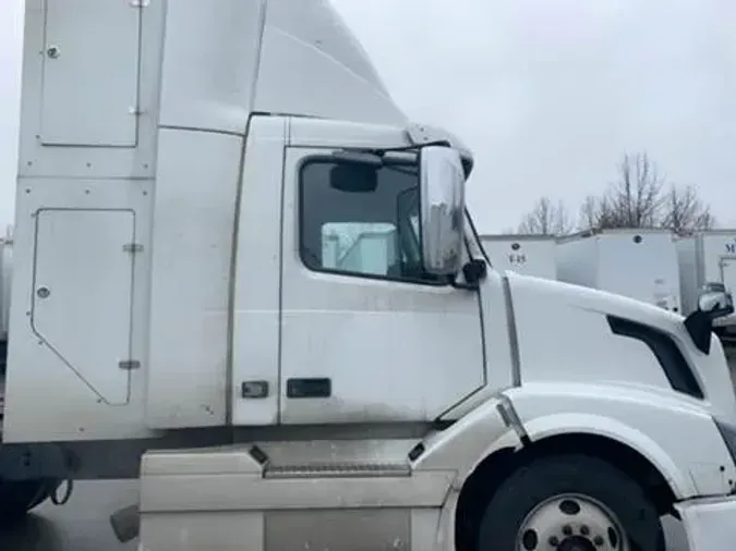 2015 Volvo VNL300