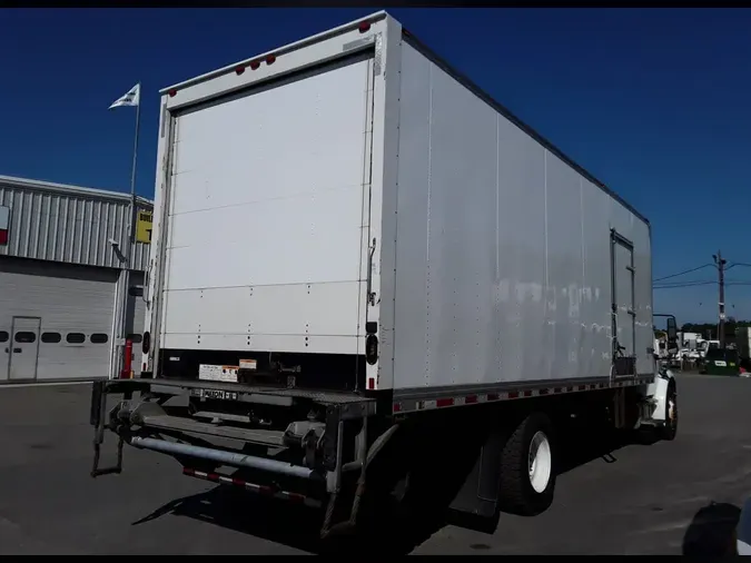 2019 FREIGHTLINER M2 106
