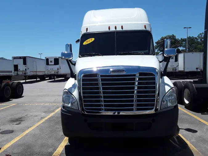 2019 FREIGHTLINER/MERCEDES CASCADIA 125