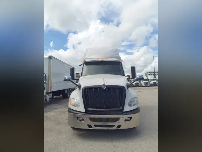 2019 NAVISTAR INTERNATIONAL LT625 SLPR CAB