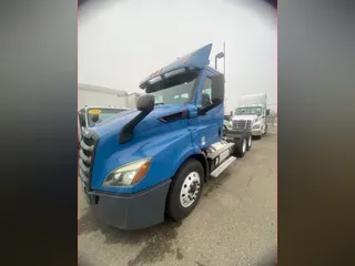 2019 FREIGHTLINER/MERCEDES NEW CASCADIA 116