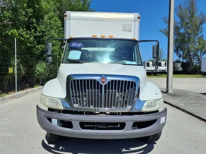 2019 NAVISTAR INTERNATIONAL 4300 LP