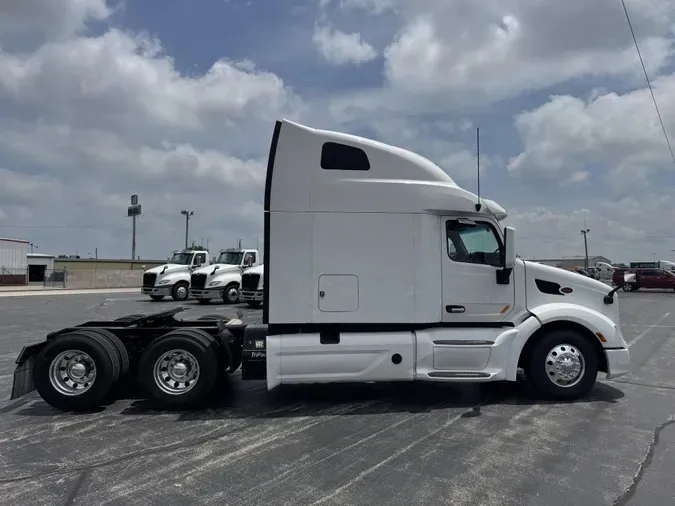 2022 Peterbilt 579