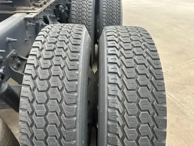 2022 International LT625