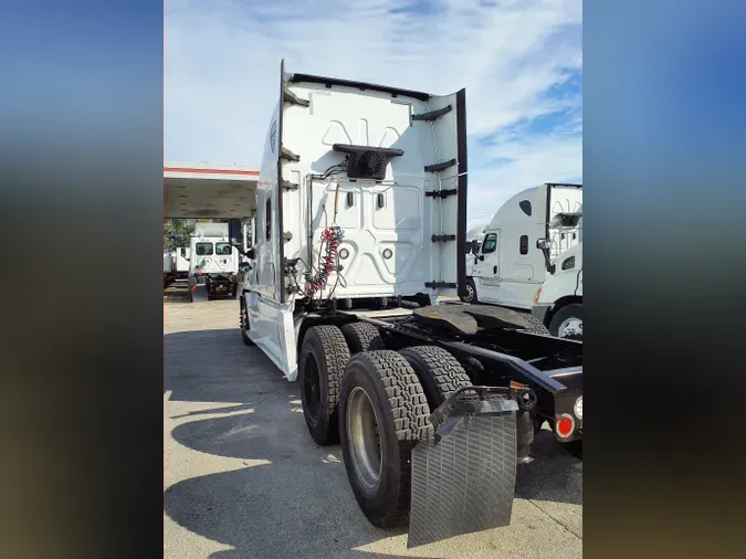 2018 FREIGHTLINER/MERCEDES CASCADIA 125