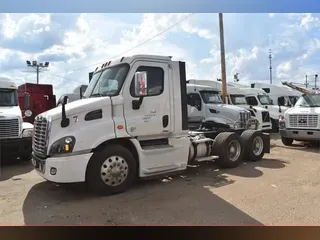 2016 FREIGHTLINER CASCADIA 113