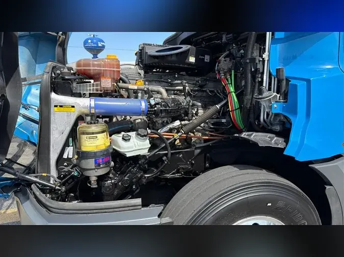 2023 FREIGHTLINER CA126