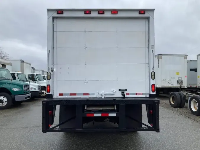 2014 FREIGHTLINER/MERCEDES M2 106