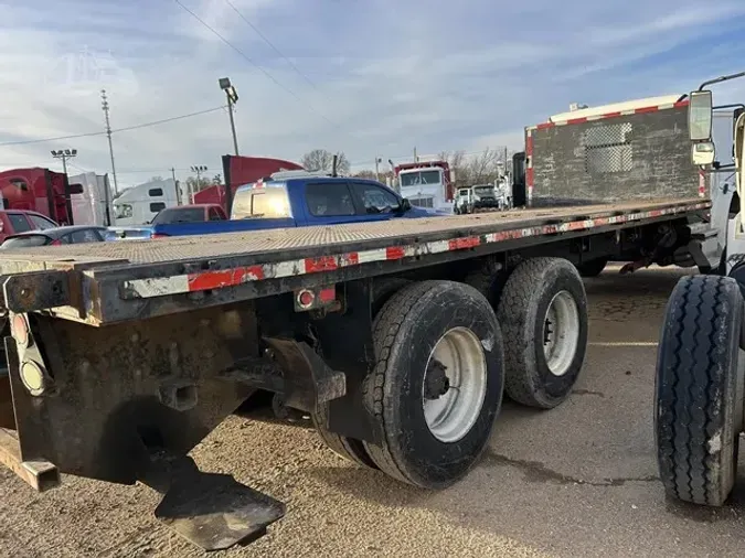 2011 FREIGHTLINER BUSINESS CLASS M2 106