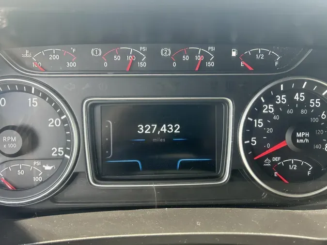 2022 International LT625