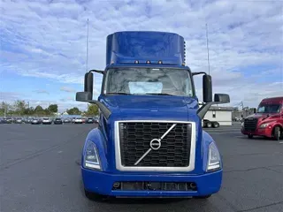 2020 VOLVO VNR42T