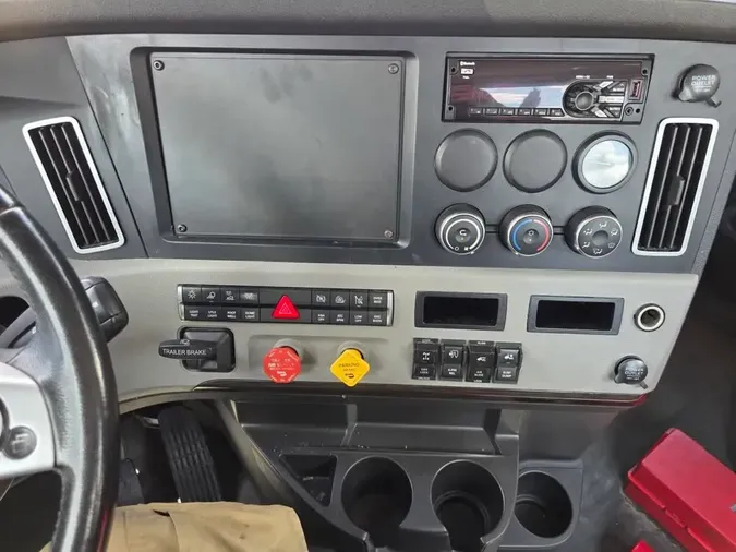 2019 FREIGHTLINER NEW CASCADIA 126