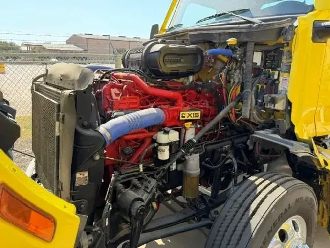 2023 Peterbilt 579