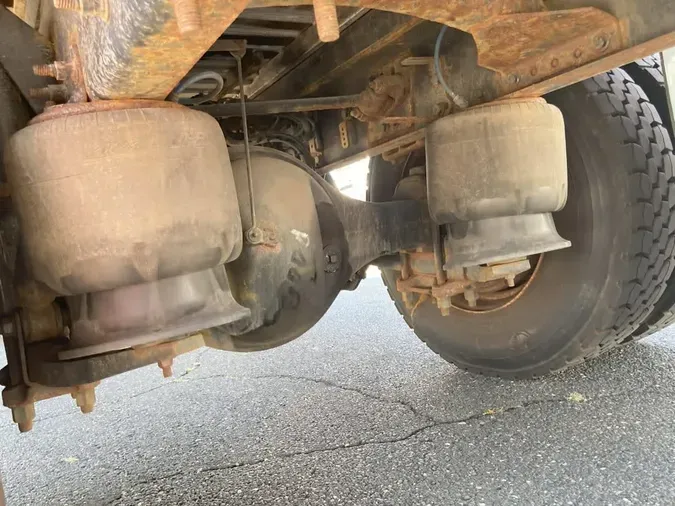 2019 FREIGHTLINER M2 106