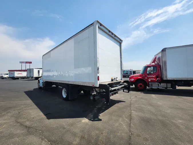 2015 FREIGHTLINER/MERCEDES M2 106