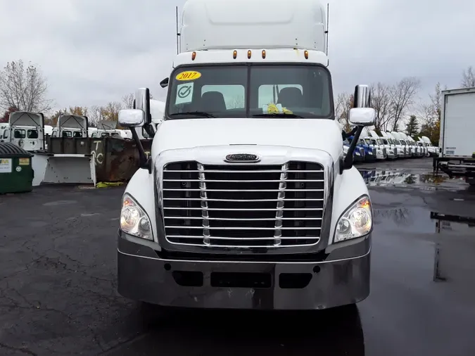 2017 FREIGHTLINER/MERCEDES CASCADIA 125