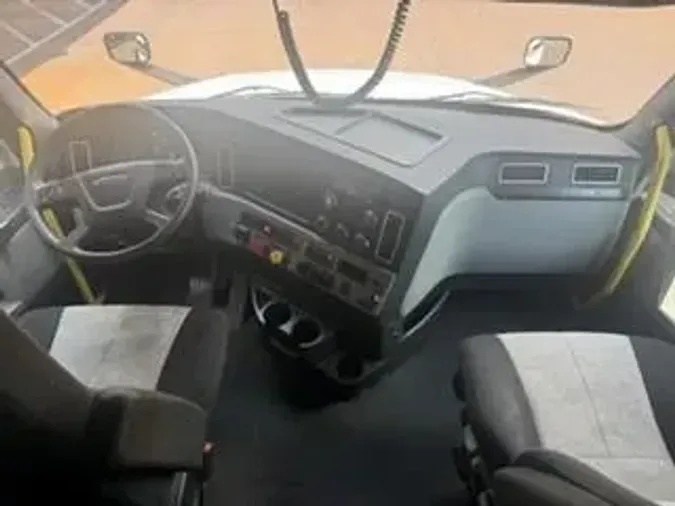 2022 Freightliner Cascadiaf4d98765ef89354f4924f9ee9e11dd84