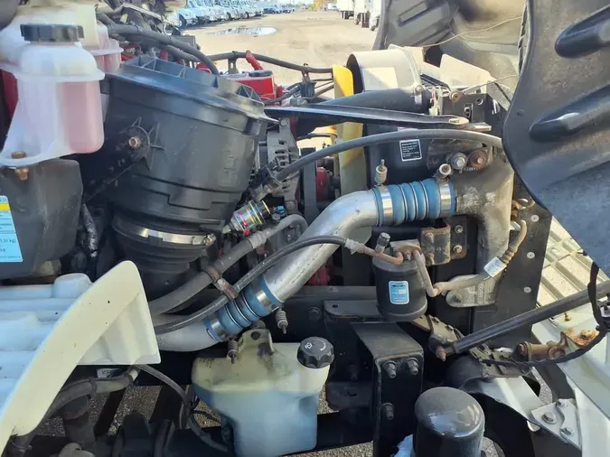 2019 FREIGHTLINER/MERCEDES M2 106