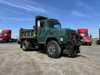 1997 Ford L8000