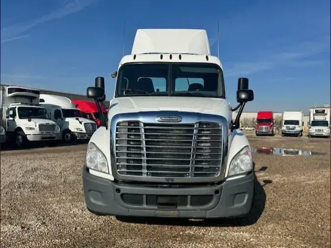 2017 FREIGHTLINER/MERCEDES CASCADIA 125