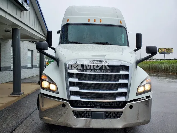 2019 FREIGHTLINER Cascadia 126