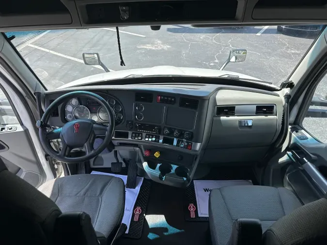 2022 Kenworth T680